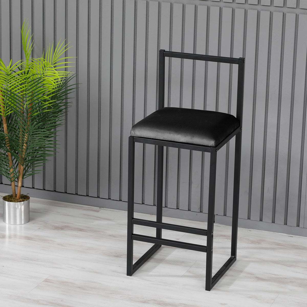 Nordic - Black