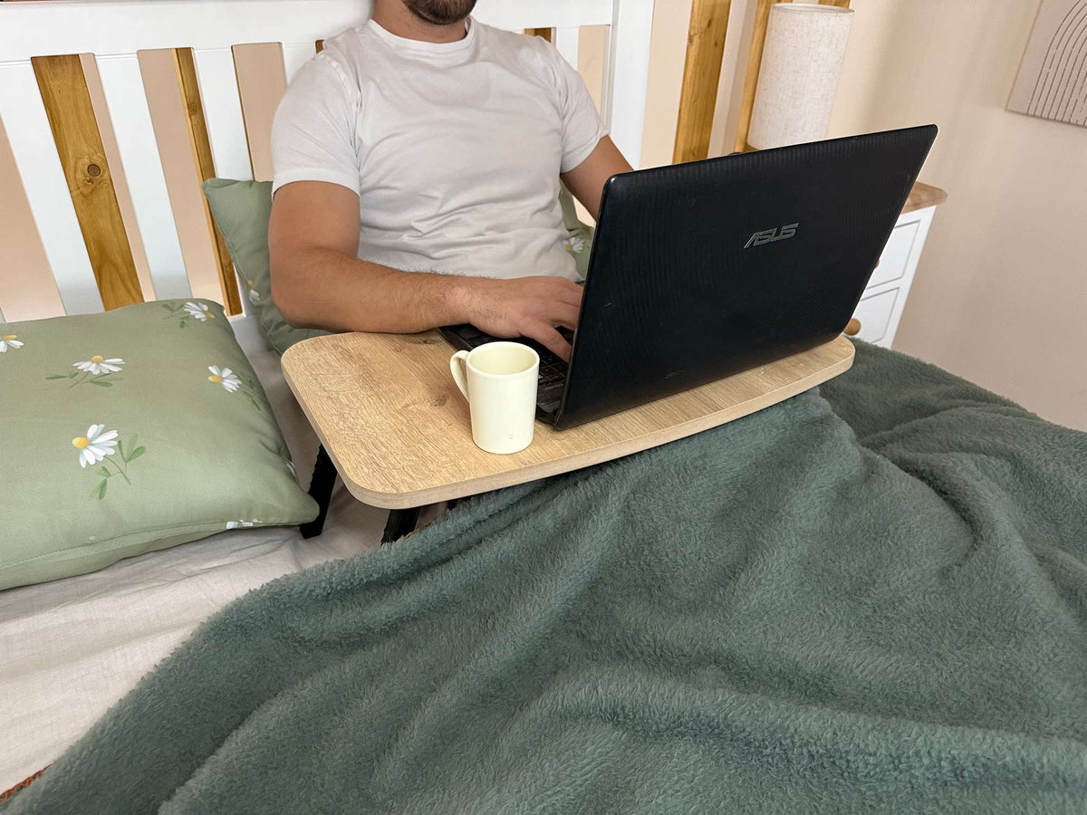 Όρθιο γραφείο laptop Kontogourata